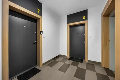 Plan piętra w obiekcie Marywilska Comfort Apartment by BookingHost