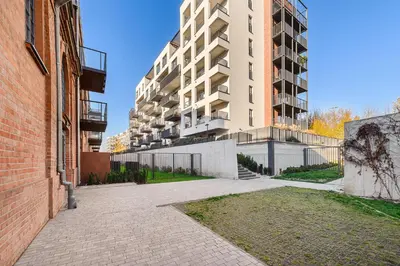 Budynek, w którym mieści się apartament
