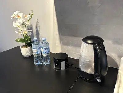 Zestaw do parzenia kawy i herbaty w obiekcie CityLine Apartment Nova Ochota