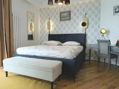 Łóżko lub łóżka w pokoju w obiekcie Bliska Wola Towers 2 bedrooms apartment