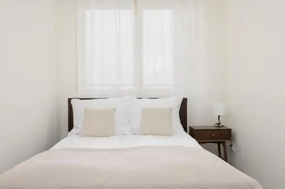 Łóżko lub łóżka w pokoju w obiekcie Pool & Cozy Apartment Warszawa Bukowińska by Solarento