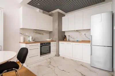 Kuchnia lub aneks kuchenny w obiekcie Kolska Spacious Apartment by BookingHost