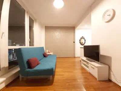 Telewizja i/lub zestaw kina domowego w obiekcie Nice studio flat Super central