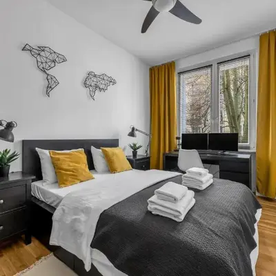 Bachmacka Modern Chic Apartment by BookingHost