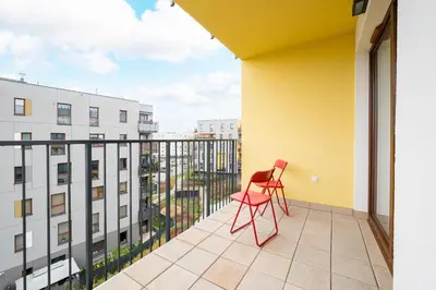 Balkon lub taras w obiekcie Marywilska Homely Apartment by BookingHost