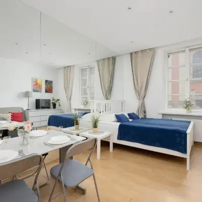 Cozy Miodowa Studio in Historic Old Town Tenement