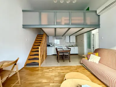 Część wypoczynkowa w obiekcie Comfy Stay Bracka Studio