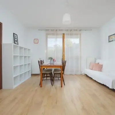 Obywatelska Comfort Apartment by Solarento
