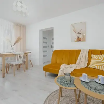 Smocza Bright & Cozy Apartment by Solarento