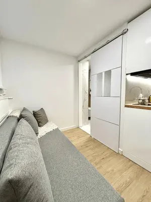 Kuchnia lub aneks kuchenny w obiekcie Smart - Modern Mokotów Studio