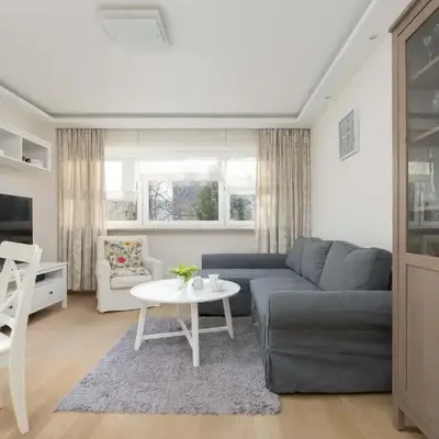 Cozy and Family Apartment close to the Metro in Warsaw by Noclegi Renters