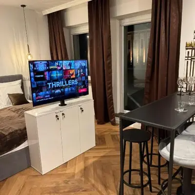 Mià Warsaw - Narodowy