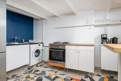 Kuchnia lub aneks kuchenny w obiekcie RentPlanet - Apartament Krucza