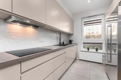 Kuchnia lub aneks kuchenny w obiekcie Apartament Jeziorańskiego by Your Freedom