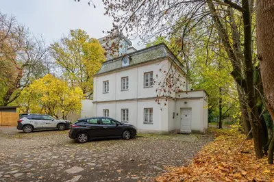 Budynek, w którym mieści się apartament