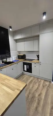 Kuchnia lub aneks kuchenny w obiekcie Apartament Blue 4 pokojowy z ogródkiem