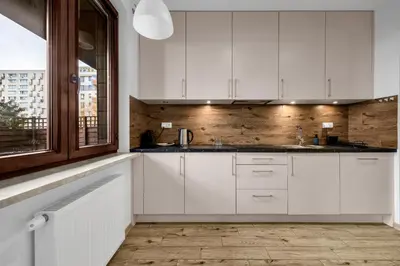 Kuchnia lub aneks kuchenny w obiekcie Warsaw Wola Suites - Parking, Workspace, Terrace - by Rentujemy
