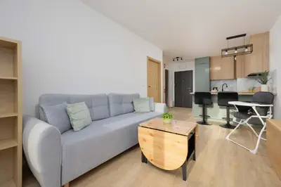 Część wypoczynkowa w obiekcie Stylish Apartment Habicha with Air Conditioning and Underground Parking by Noclegi Renters