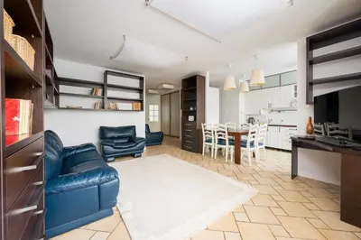 Kuchnia lub aneks kuchenny w obiekcie Ursynów Serenity Apartment by BookingHost