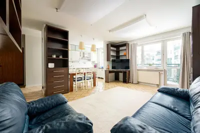 Kuchnia lub aneks kuchenny w obiekcie Ursynów Serenity Apartment by BookingHost