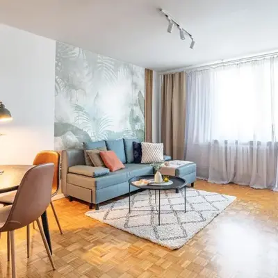 Majdańska Apartment Warsaw by Mia