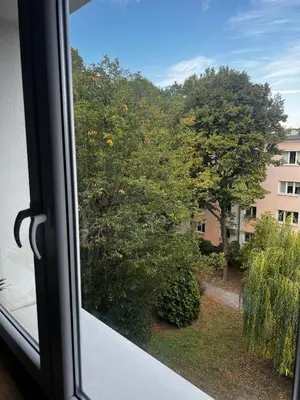 Ogród w obiekcie NEW!!! Beautiful Kopinska Premium Apartment, Cosy & Quiet, Superb Location, Self Check-In