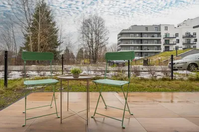 Plan piętra w obiekcie Pastel Apartment in Warsaw with Garden, Parking and Desk for Remote Work by Noclegi Renters