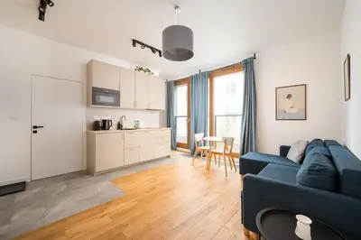 Kuchnia lub aneks kuchenny w obiekcie Bonifraterska City Centre Apartment by BookingHost