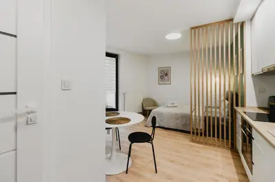 Łóżko lub łóżka w pokoju w obiekcie Urban Apartaments - Great Location - City Center - Towarowa В
