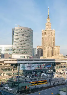 Widok na miasto Warszawa z tego apartamentu