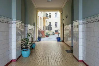 Plan piętra w obiekcie Stylish Apartment with Mezzanine, next to Metro Station by Noclegi Renters