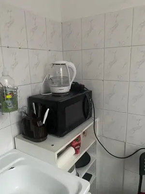 Plan piętra w obiekcie Przytulne mieszkanie na spokojny nocleg w pobliżu metra Kondratowicza, 22 minuty metrem do Stadionu Narodowego, samodzielne zameldowanie ,wystawiamy faktury dla firmy KSeF