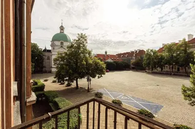 Ogród w obiekcie Unique Studio with beautiful balcony