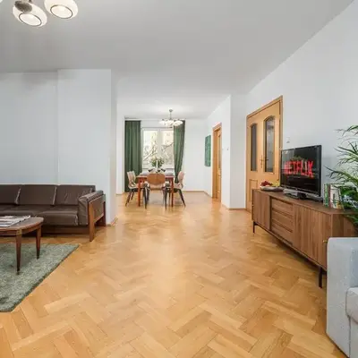Lumina apartment for family in center Warsaw