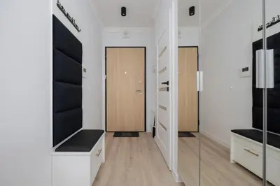 Telewizja i/lub zestaw kina domowego w obiekcie Studio in Warsaw with Air Condition & Balcony By Noclegi Renters