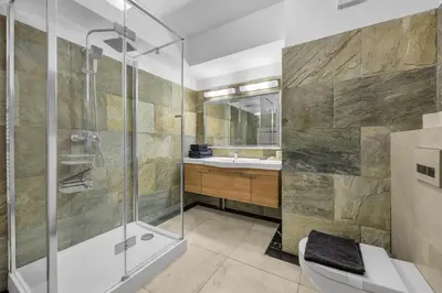 Łazienka w obiekcie Królikarnia Apt - 60m2, Parking, Balcony - by Rentujemy