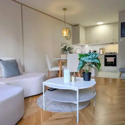 The Golden Frame by Cooee Apartments