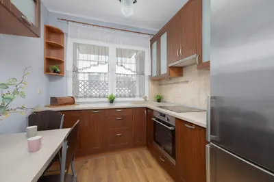 Kuchnia lub aneks kuchenny w obiekcie Unique Apartment with Air Conditioning and Underground Parking by Noclegi Renters