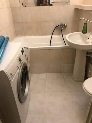 Łazienka w obiekcie Słoneczny 2 pokojowy apartament z balkonem niedaleko Metra