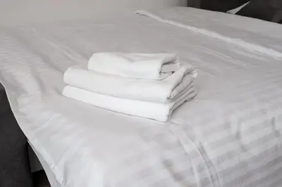 Łóżko lub łóżka w pokoju w obiekcie Bemowo Lotnisko Snug Apartment by BookingHost