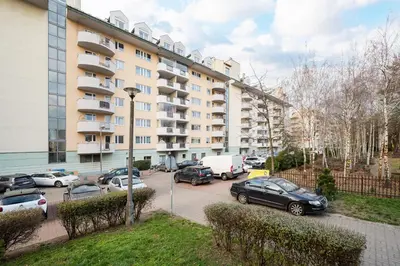 Budynek, w którym mieści się apartament