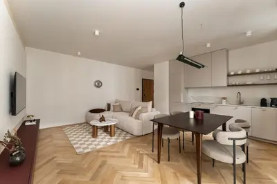 Kuchnia lub aneks kuchenny w obiekcie Chmielna Duo Warsaw Center & Parking by Downtown Apartments