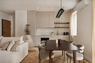 Kuchnia lub aneks kuchenny w obiekcie Chmielna Duo Warsaw Center & Parking by Downtown Apartments