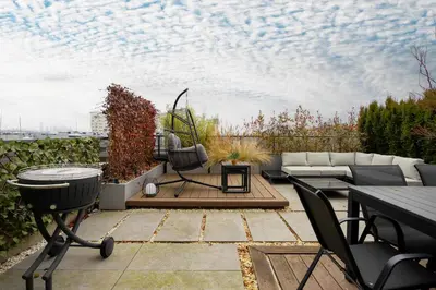 Plan piętra w obiekcie Elegant Apartment with Air Conditioning, Office and Underground Parking by Renters Prestige