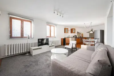 Część wypoczynkowa w obiekcie Żurawia Spacious Apartment by BookingHost