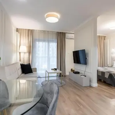 Close - Urban Chic- Mennica Residence - Warsaw Center - For 15 Guests