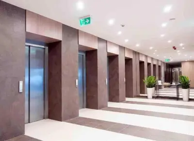 Plan piętra w obiekcie Urban Chic - 2 Bedrooms - Rondo ONZ - Luxury Warsaw Stays - Pereca street