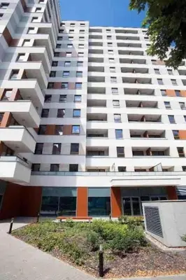 Budynek, w którym mieści się apartament