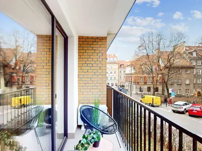 Balkon lub taras w obiekcie Old Town Chic Apartment With AC