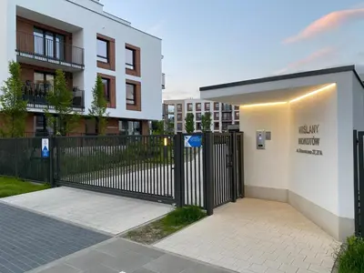 Budynek, w którym mieści się apartament